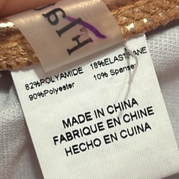 Flatter Me Rose Gold Shiny Bikni Top & Skirt Set. Size XL - Picture 6 of 7